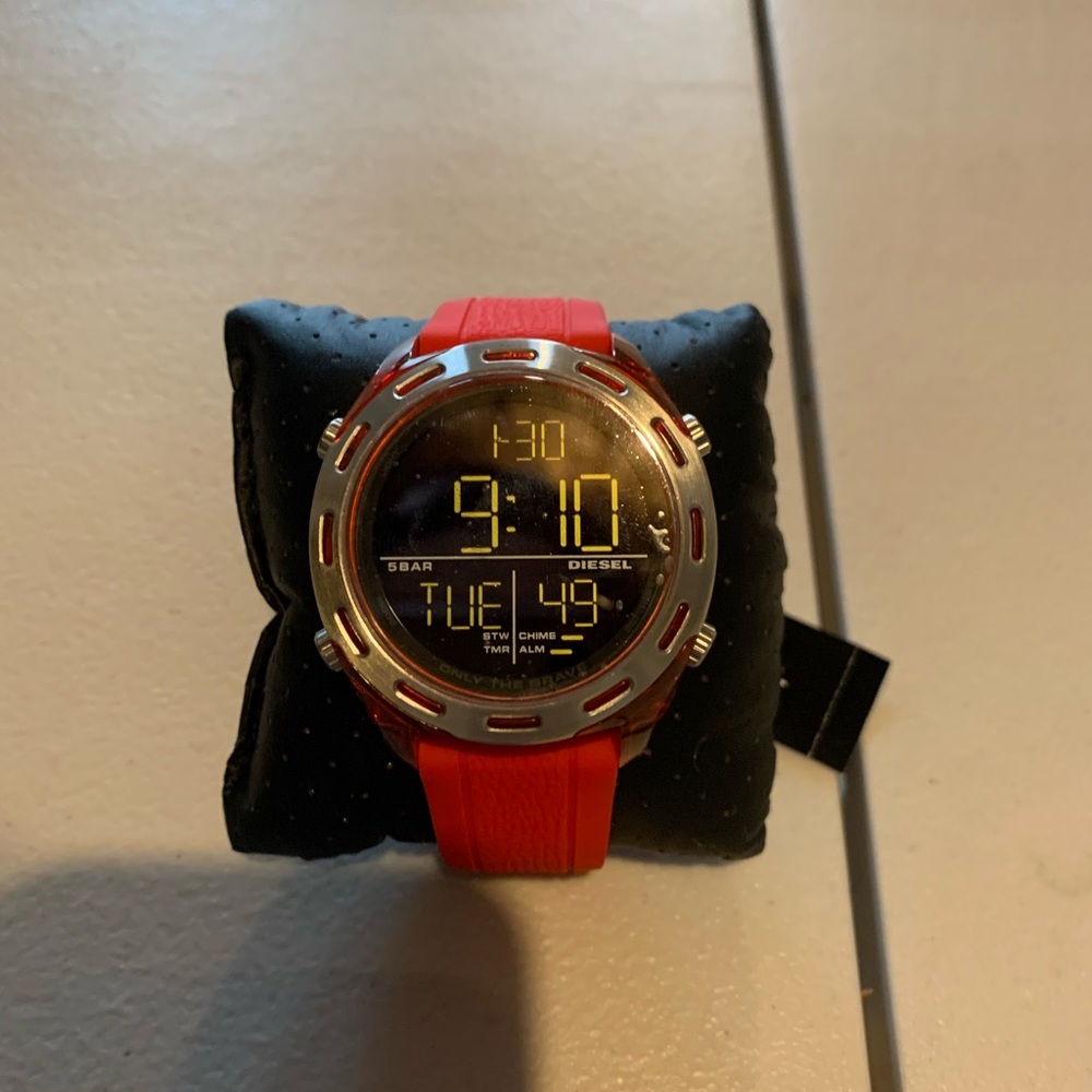 Modern Red Watch NWT